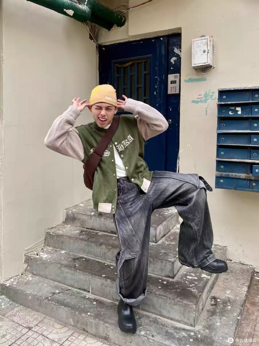 这款男士开衫承包春秋所有场景