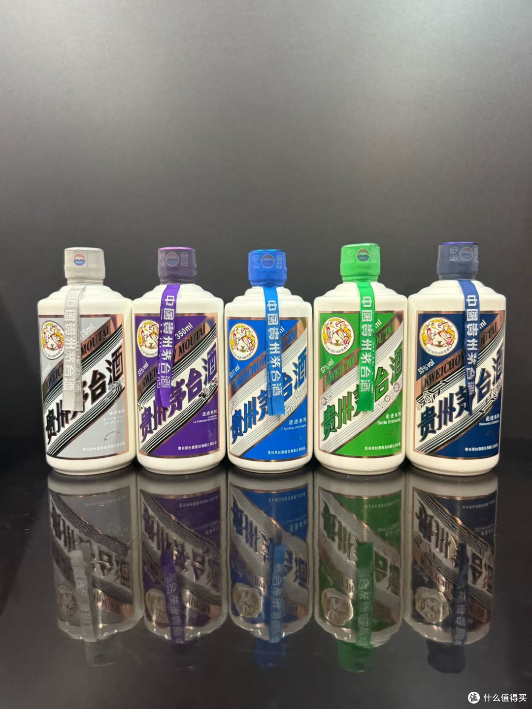 五色瓶里的文明对话：茅台走进五国系列，把酱香酿成跨文化的请柬_白酒_