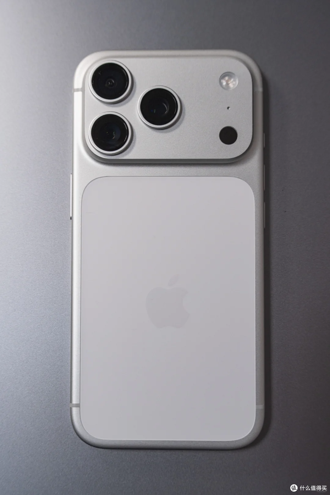 没抢 iPhone17Pro 首发！黄牛 + 300？等降价省 400 太香🤫