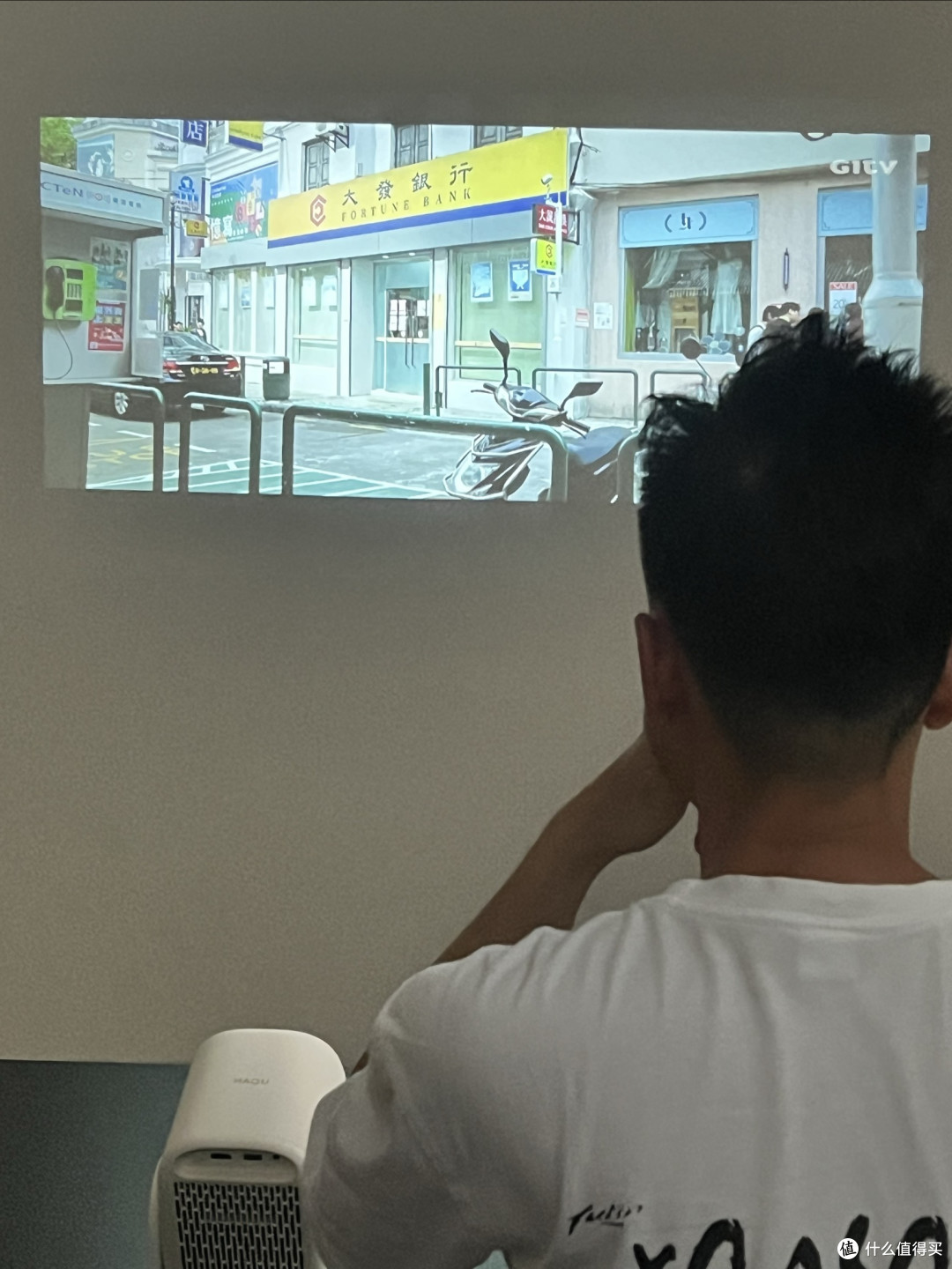 当贝哈趣 Q1 Pro 云台投影,补贴后百元家庭影院天花板!