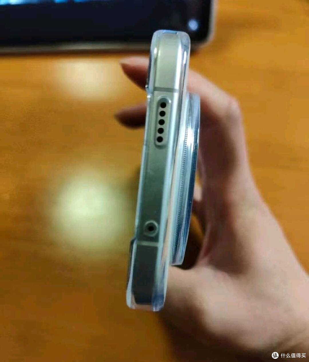 荣耀Magic8系列终于来了!冲首发还是抄底这是个好问题!