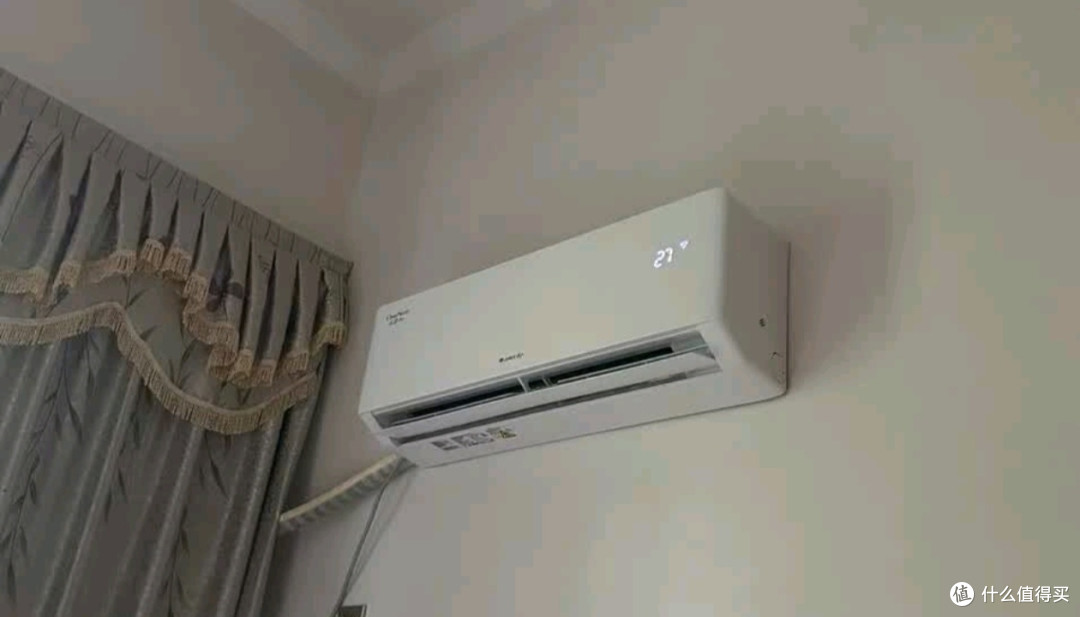 格力云锦Ⅲ：智能自清洁空调