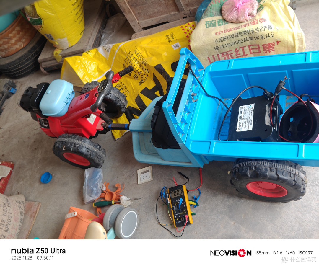 几块钱将玩具车改30AH锂电池——续航逆天