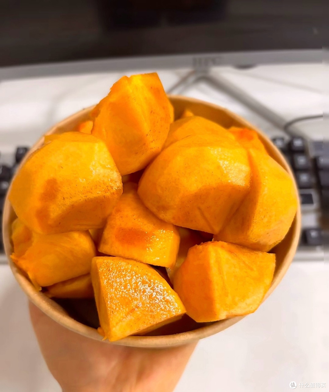 一口惊艳!这颗“嘎嘣脆”的脆柿,让我重新爱上了秋冬天!