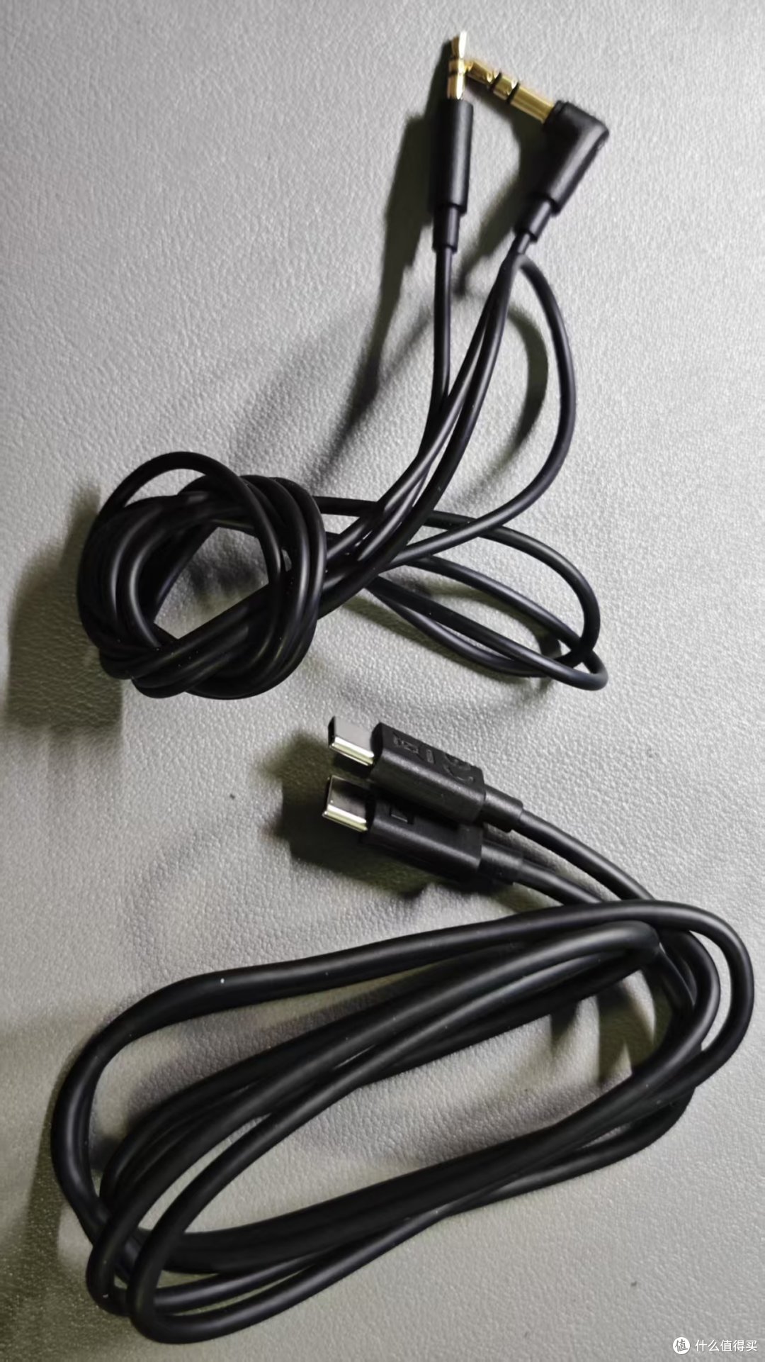 图13-Type-C数据线和3.5mm耳机线