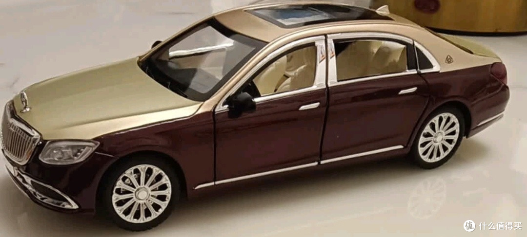 1:24迈巴赫S600车模:精致工艺与性价比