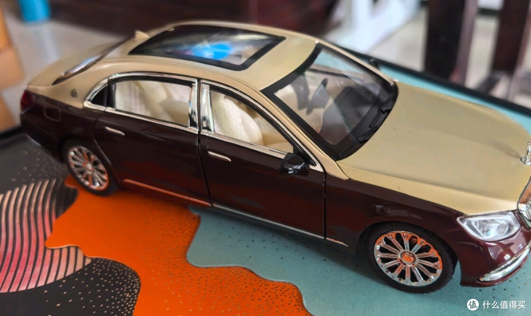 1:24迈巴赫S600车模:精致工艺与性价比