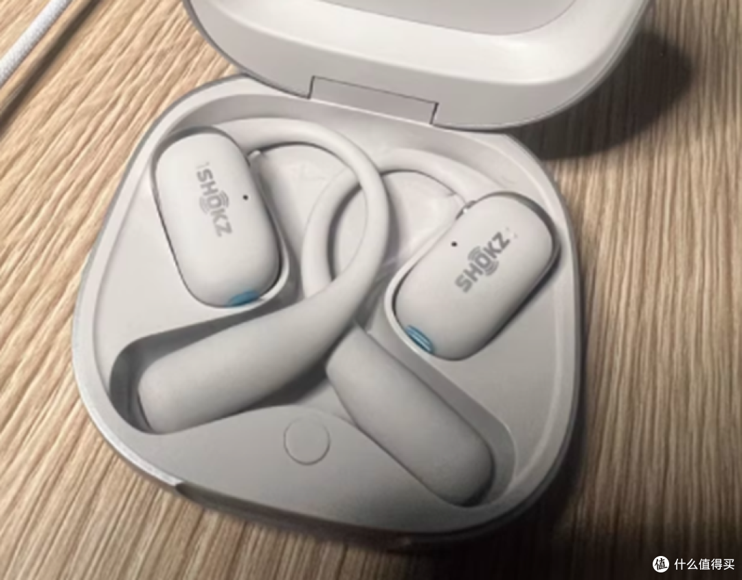 其实挑选开放式耳机并不难,只要看重这【三点】就好了