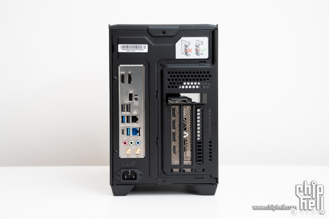 游戏小钢炮,酷冷至尊 NR200P V3 装机