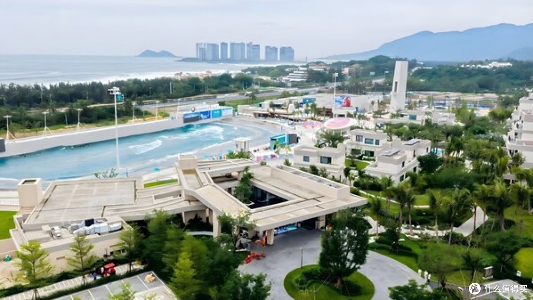 中国首个冲浪主题度假区开业 中旅逐浪点亮2026海南海洋旅游年