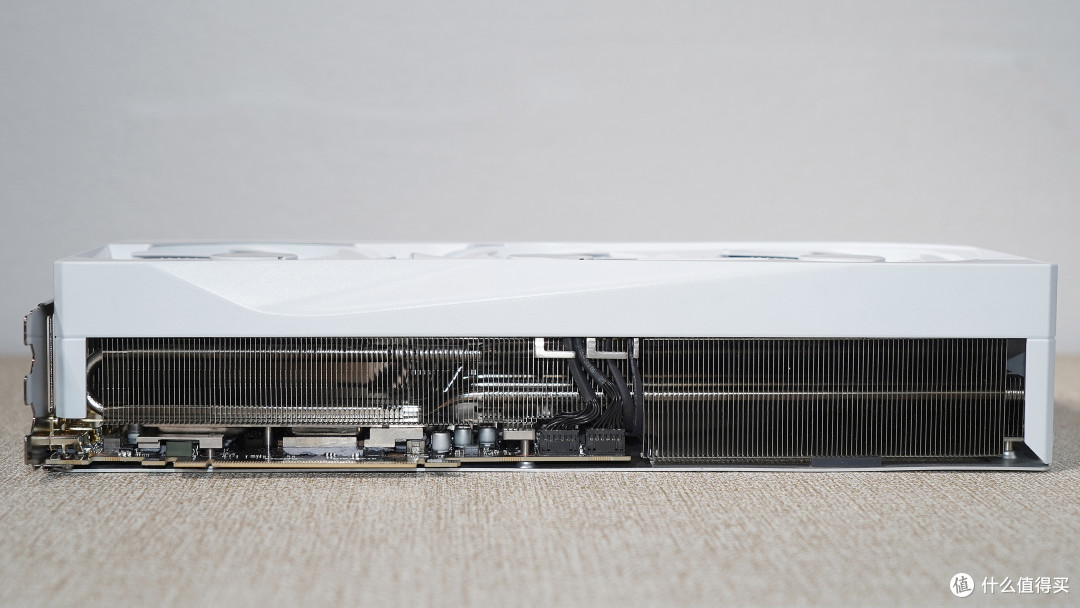游刃有余玩爽4k游戏，技嘉RTX5080超级雕ICE显卡体验分享