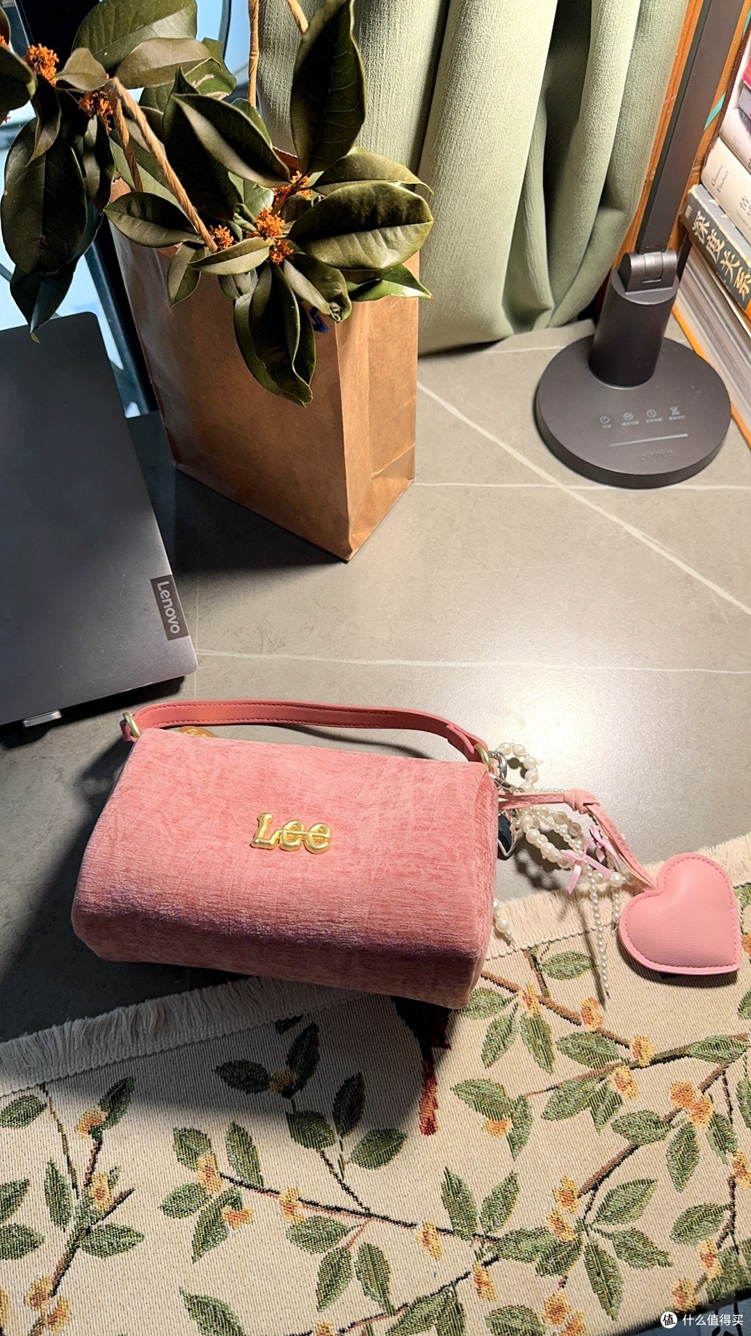新品开箱!Lee丝绒馒头包,甜酷风女生的迷你时尚单品