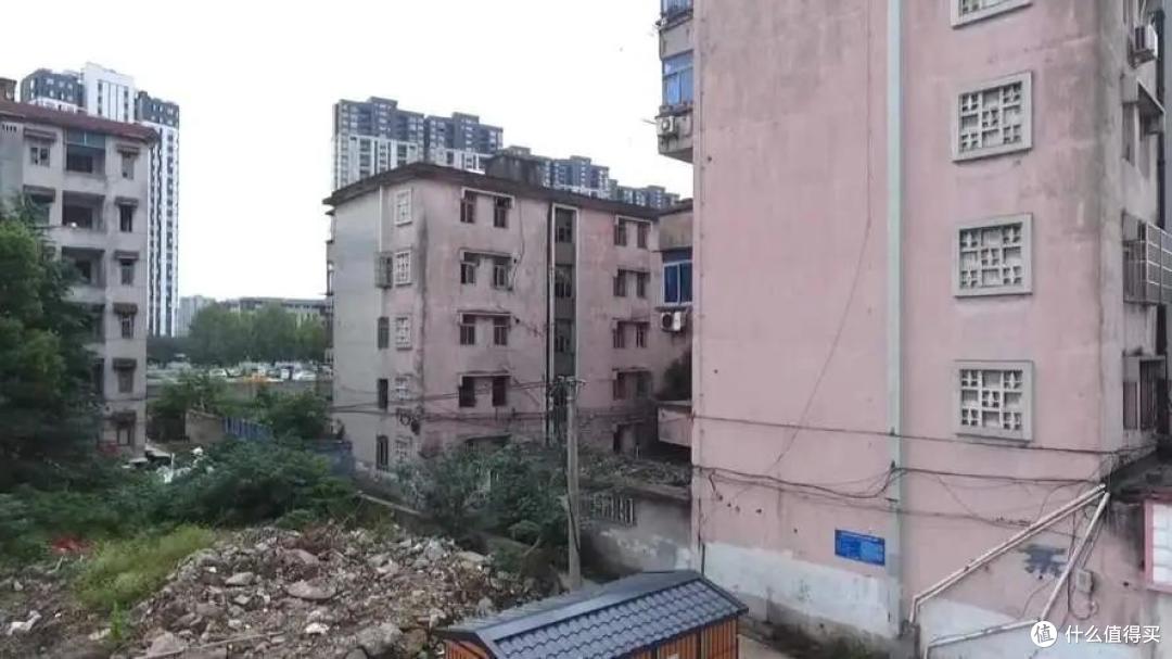 注意！2026年起，这3类房子或列入拆迁范围，房子可别卖早了！