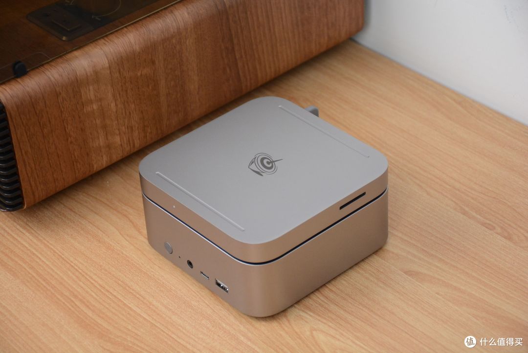 电脑无损扩容16TB?仅需一步提升容量与接口:零刻Mate SE评测