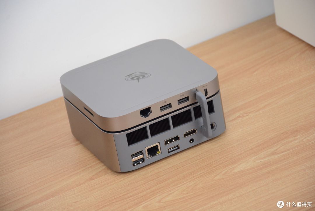 电脑无损扩容16TB?仅需一步提升容量与接口:零刻Mate SE评测