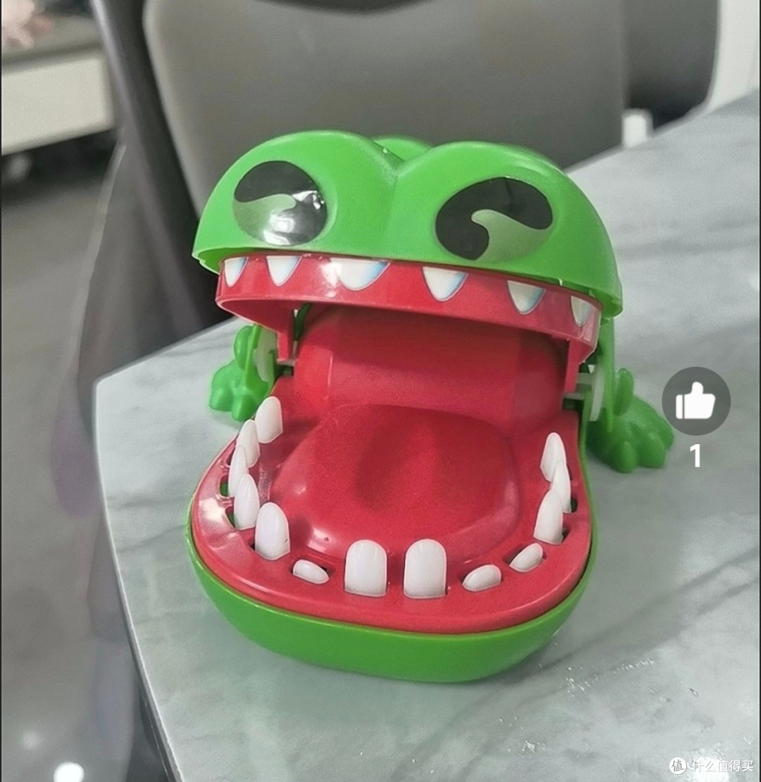 双十一开箱｜全家笑到肚子疼的"咬手鳄鱼"太上头了！🐊