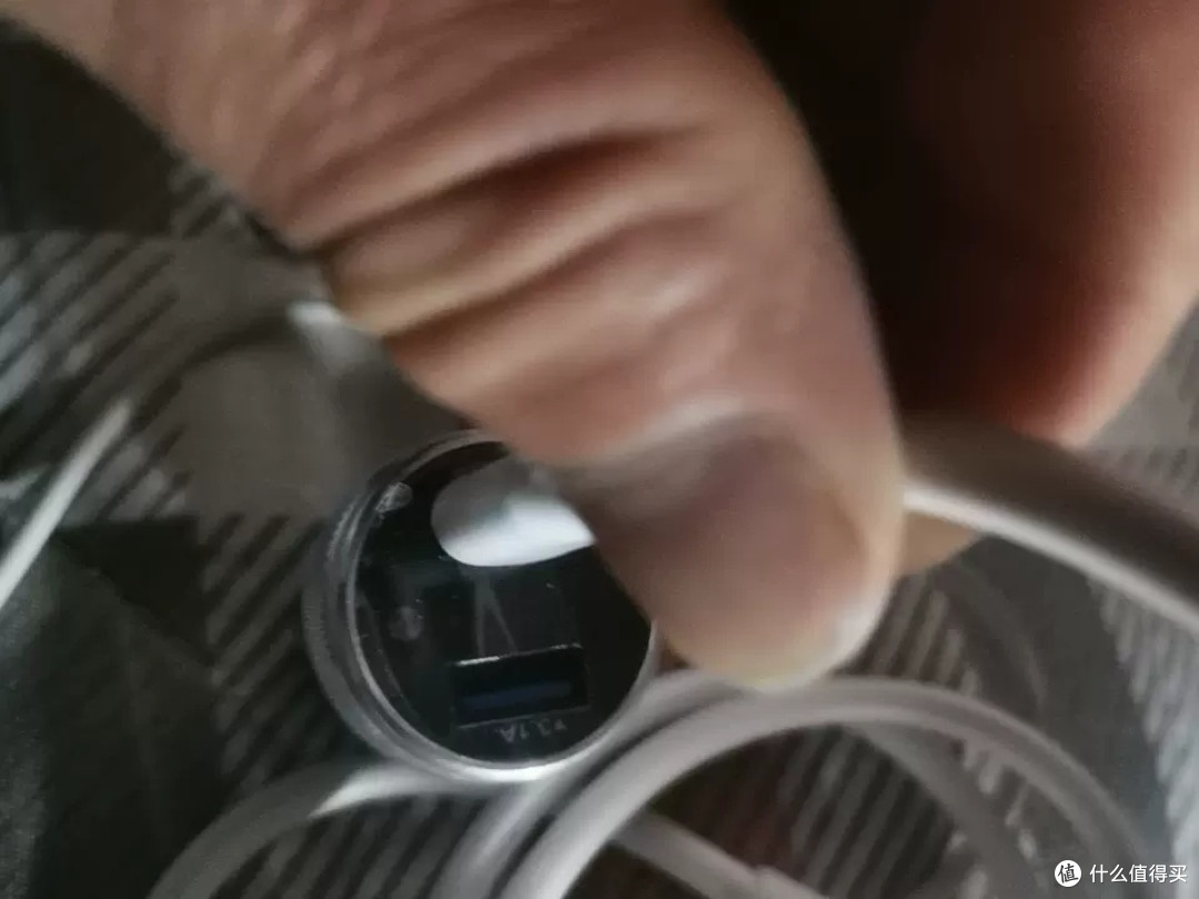 纽曼100W车载充电器实测体验