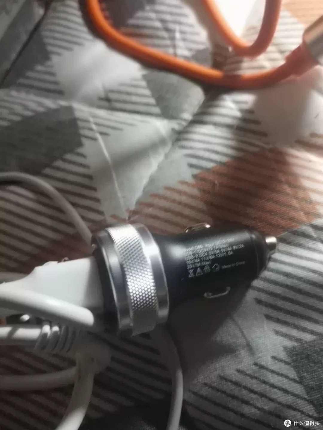 纽曼100W车载充电器实测体验