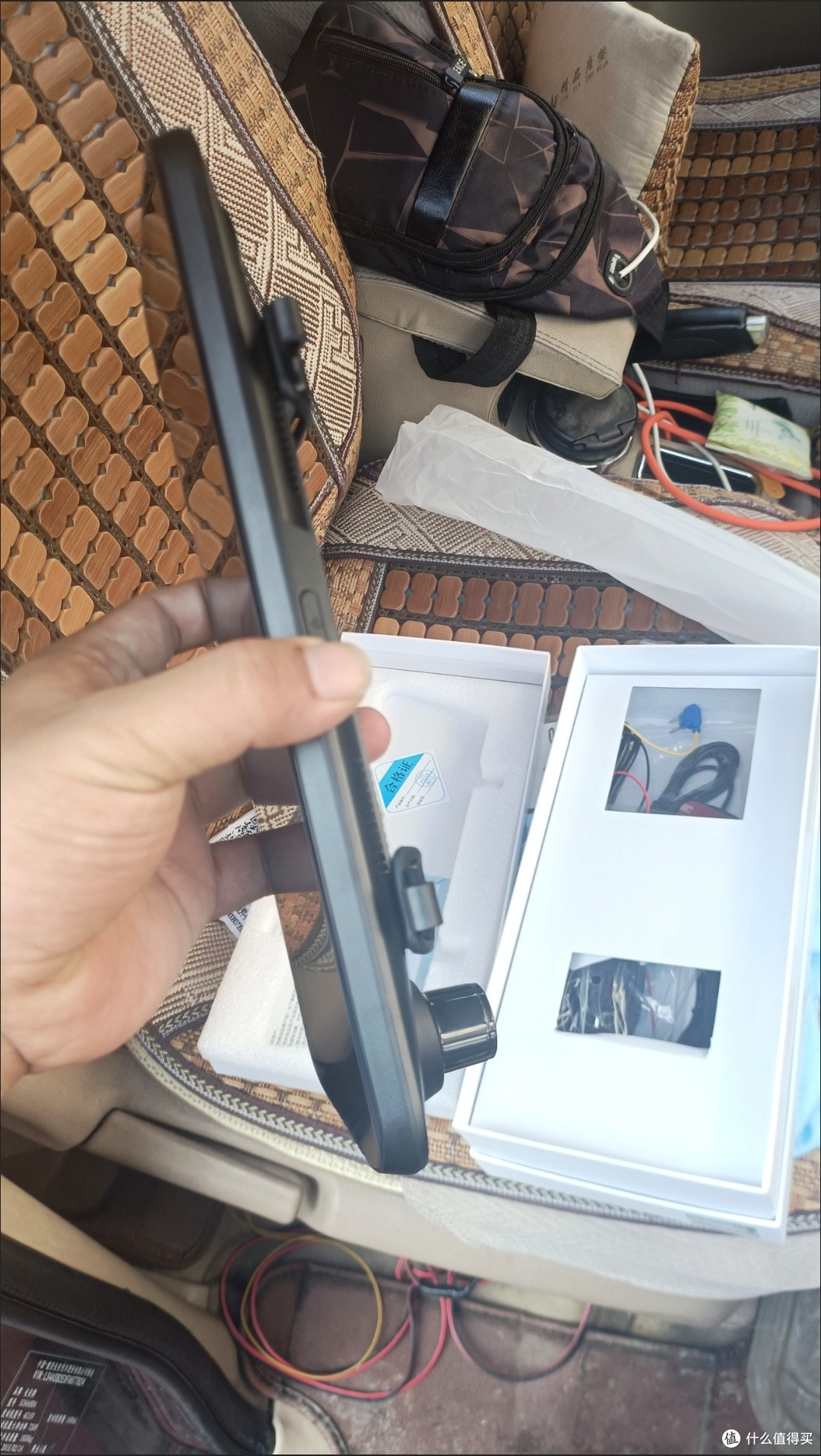 双十一车载黑科技封神!12寸AR云镜让开车变省心