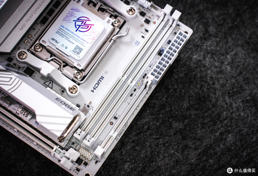 最猛钢炮主板?微星MPG X870I EDGE TI EVO WIFI刀锋钛上手实测