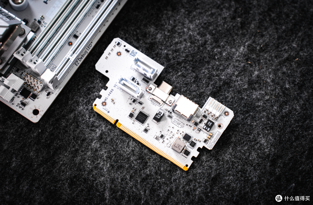 最猛钢炮主板?微星MPG X870I EDGE TI EVO WIFI刀锋钛上手实测