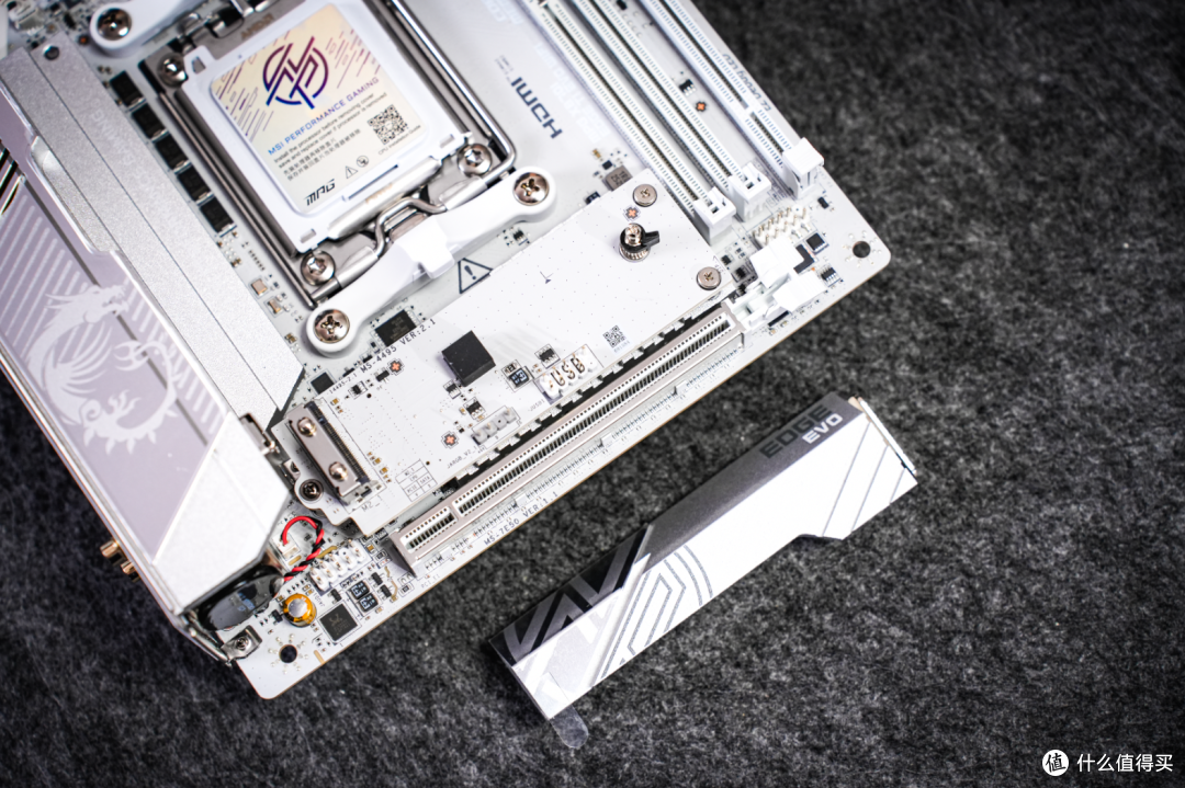 最猛钢炮主板?微星MPG X870I EDGE TI EVO WIFI刀锋钛上手实测