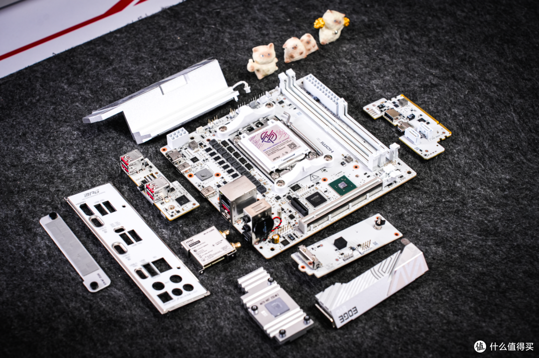 最猛钢炮主板?微星MPG X870I EDGE TI EVO WIFI刀锋钛上手实测
