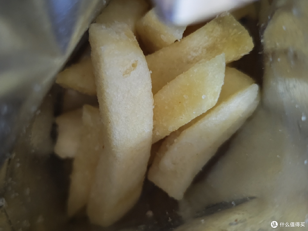 一包才几毛钱,薯都薯原切薯条,真脆真香