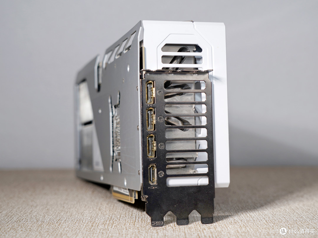 游刃有余玩爽4k游戏，技嘉RTX5080超级雕ICE显卡体验分享