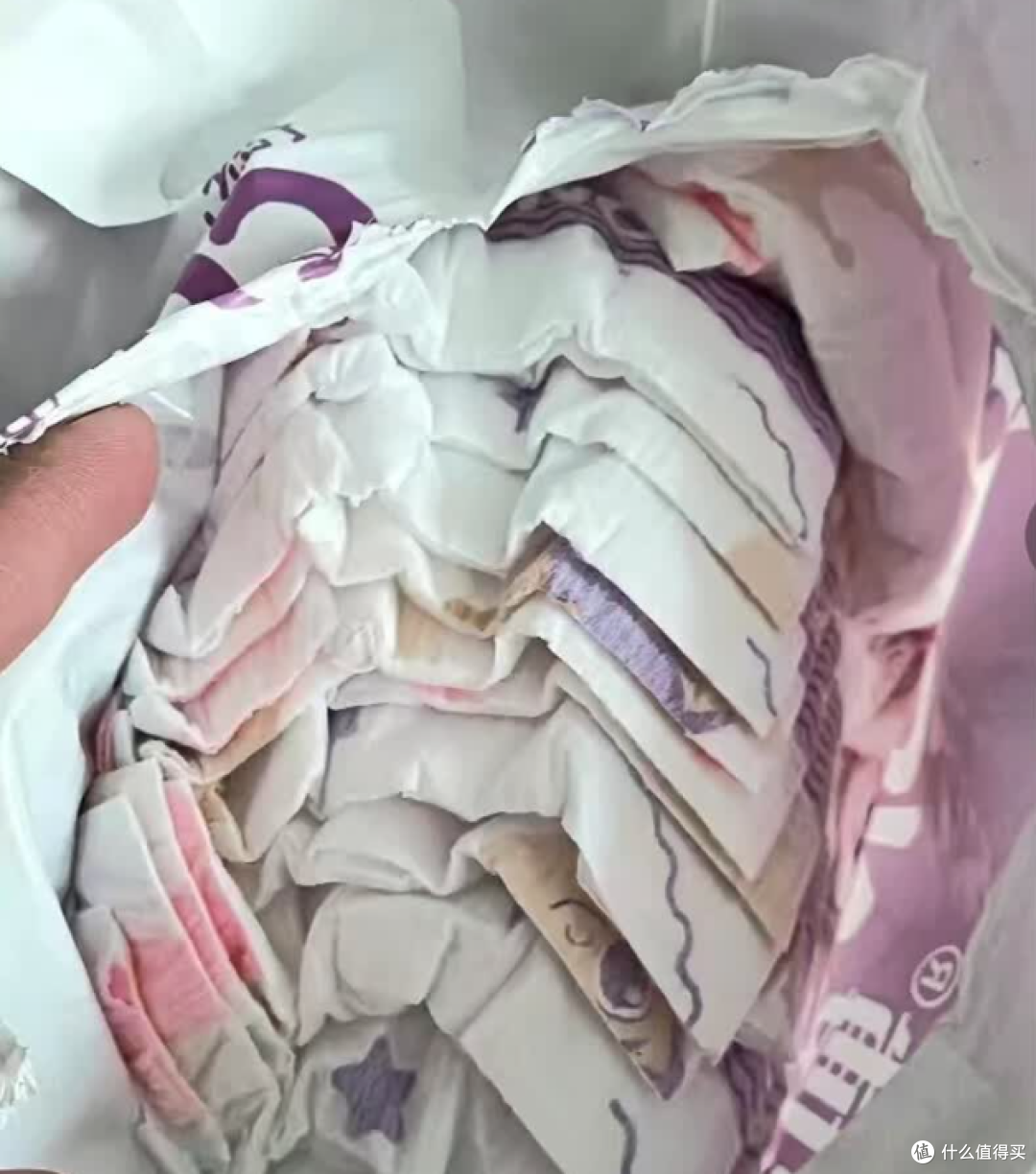 聪博纸尿裤:宝宝安睡12小时不红屁屁!