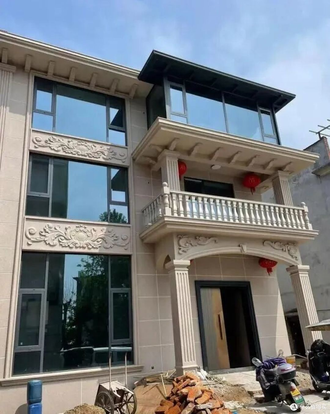 花费近百万,在农村建一栋别墅,真的有必要吗?