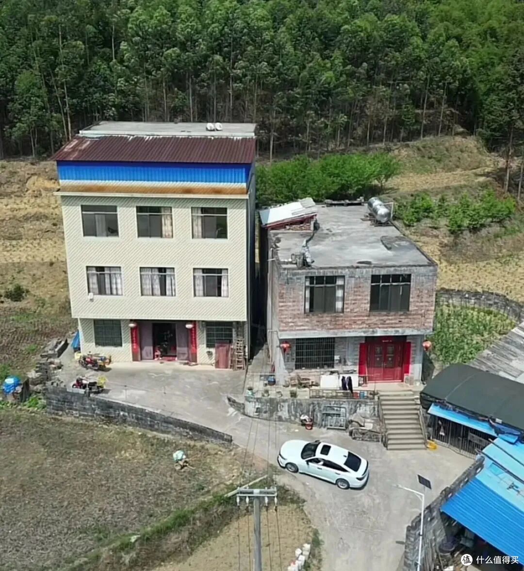 花费近百万,在农村建一栋别墅,真的有必要吗?