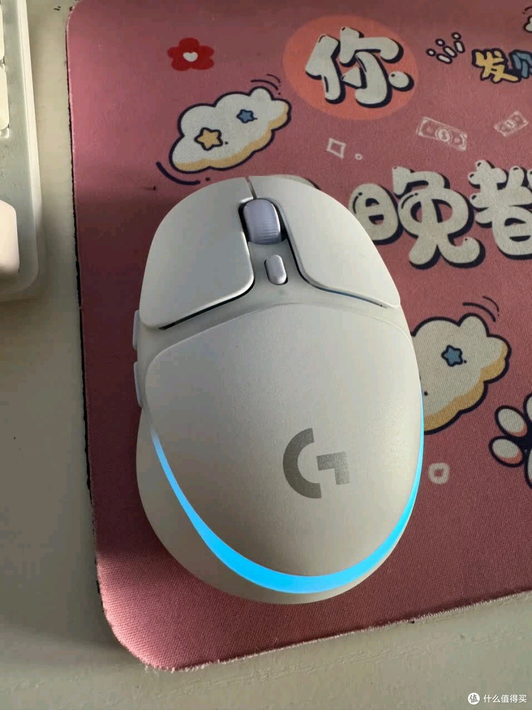 罗技G705无线鼠标：人体工学设计