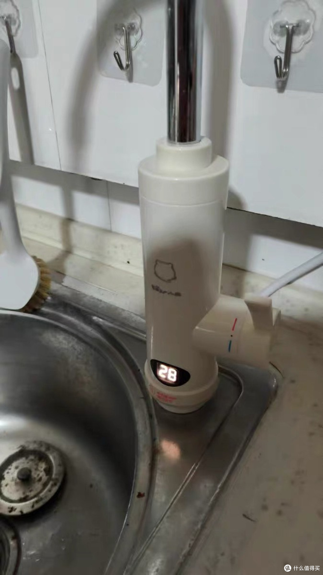 电热水龙头让冬天洗碗不再痛苦