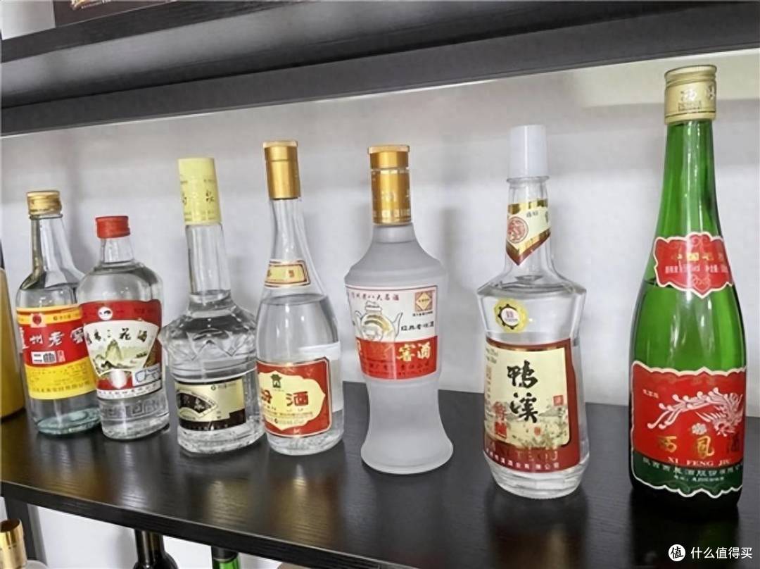 口感好还便宜的十大白酒精选,10款“口粮酒”,好喝不贵