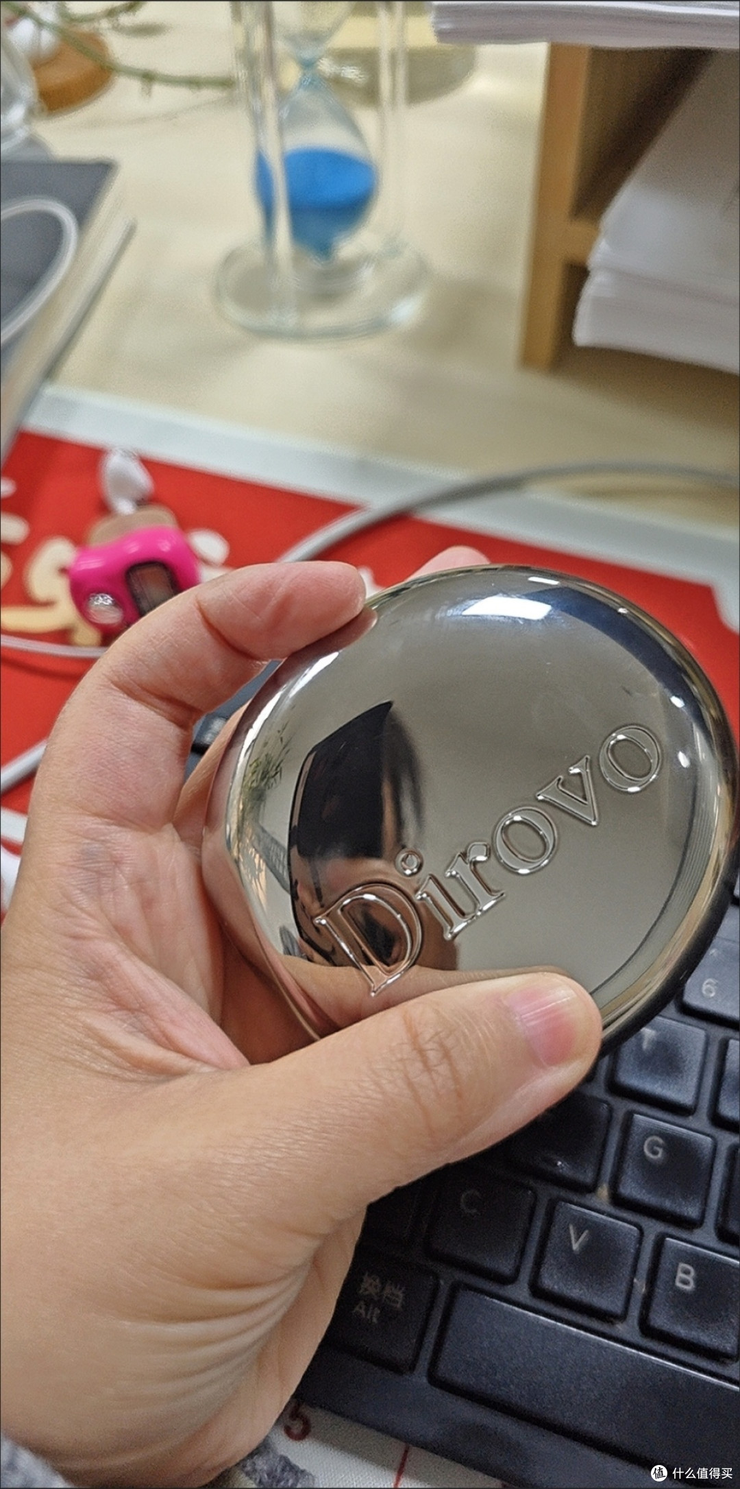 这款粉膏持妆控油还遮瑕，裸妆感直接焊脸上