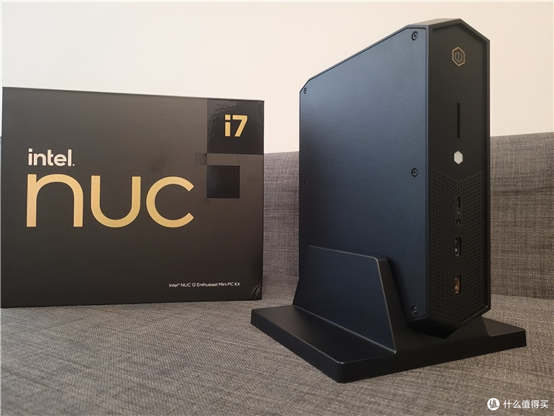 英特尔 NUC 12 迷你电脑发烧友套装评测:游戏体验极佳!