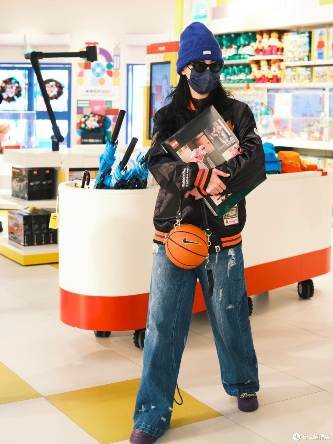 棒球服：BAPE x MITCHELL & NESS SATIN联名