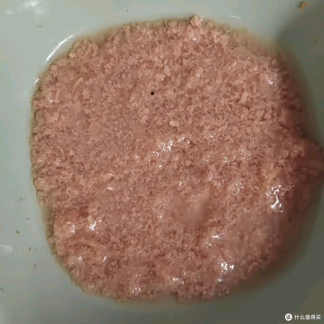 笑宠R9湿粮,猫咪超爱的三文鱼味