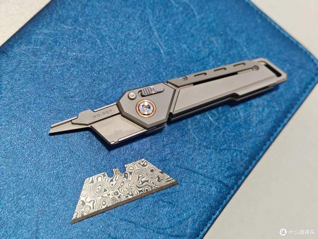 北斗作烬折叠美工刀：实用与把玩兼具的EDC好物_野外求生刀_什么值得买