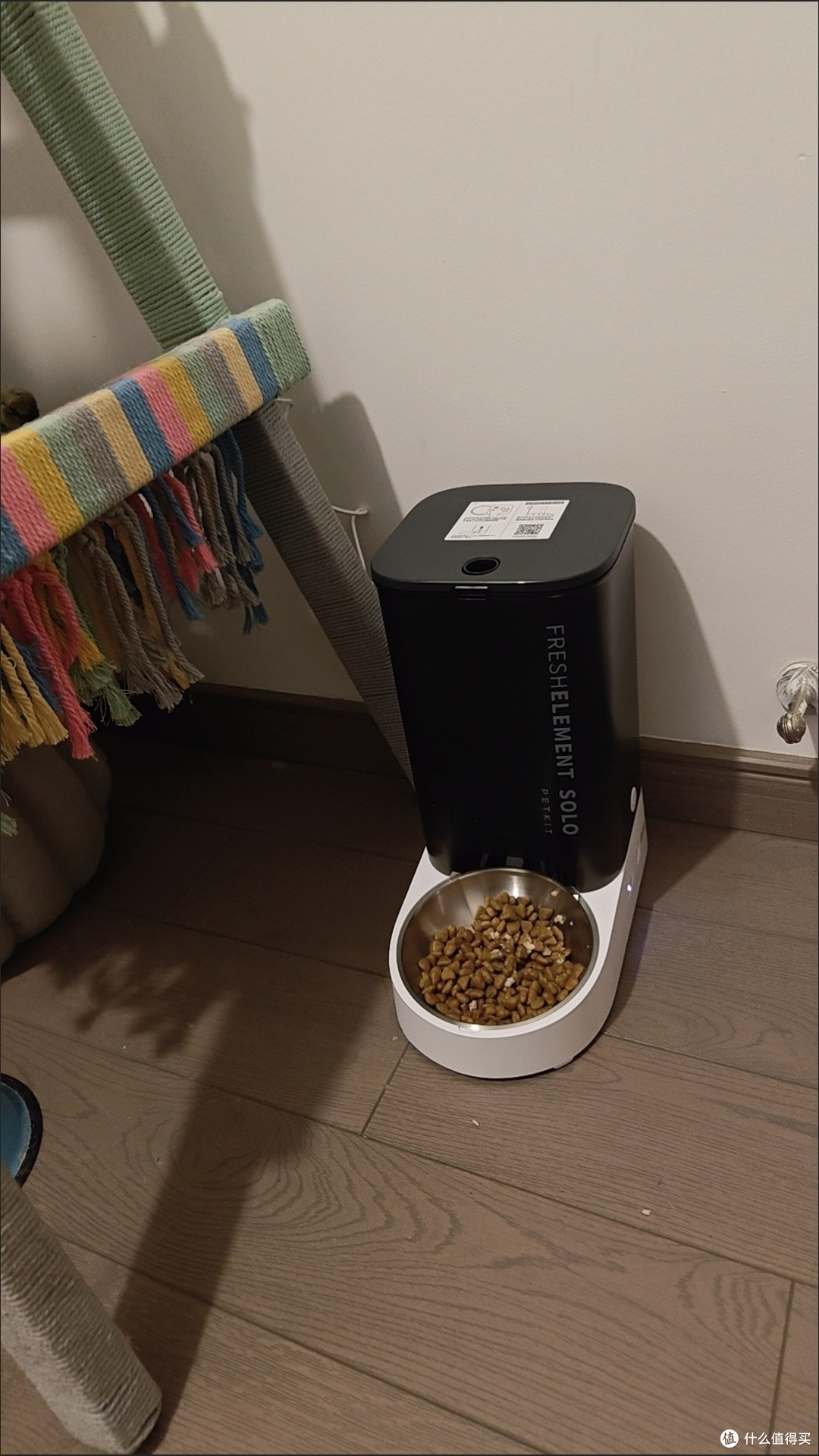 智能喂食器小佩:精准出粮72小时