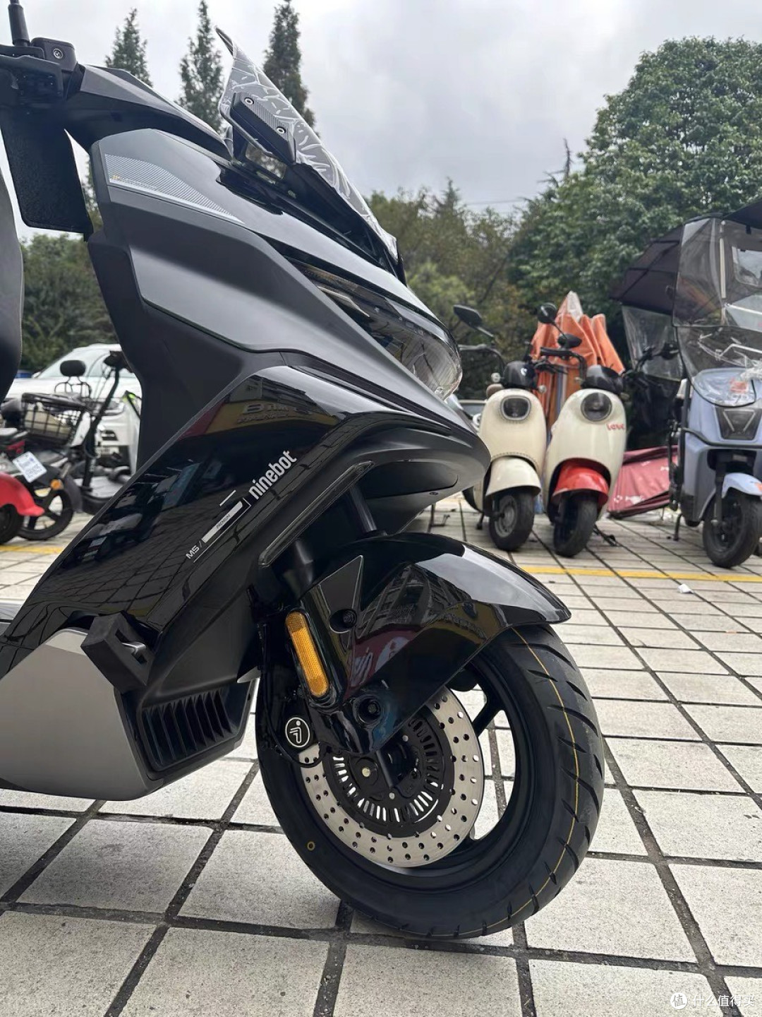九号M5 100:安全与智能兼备