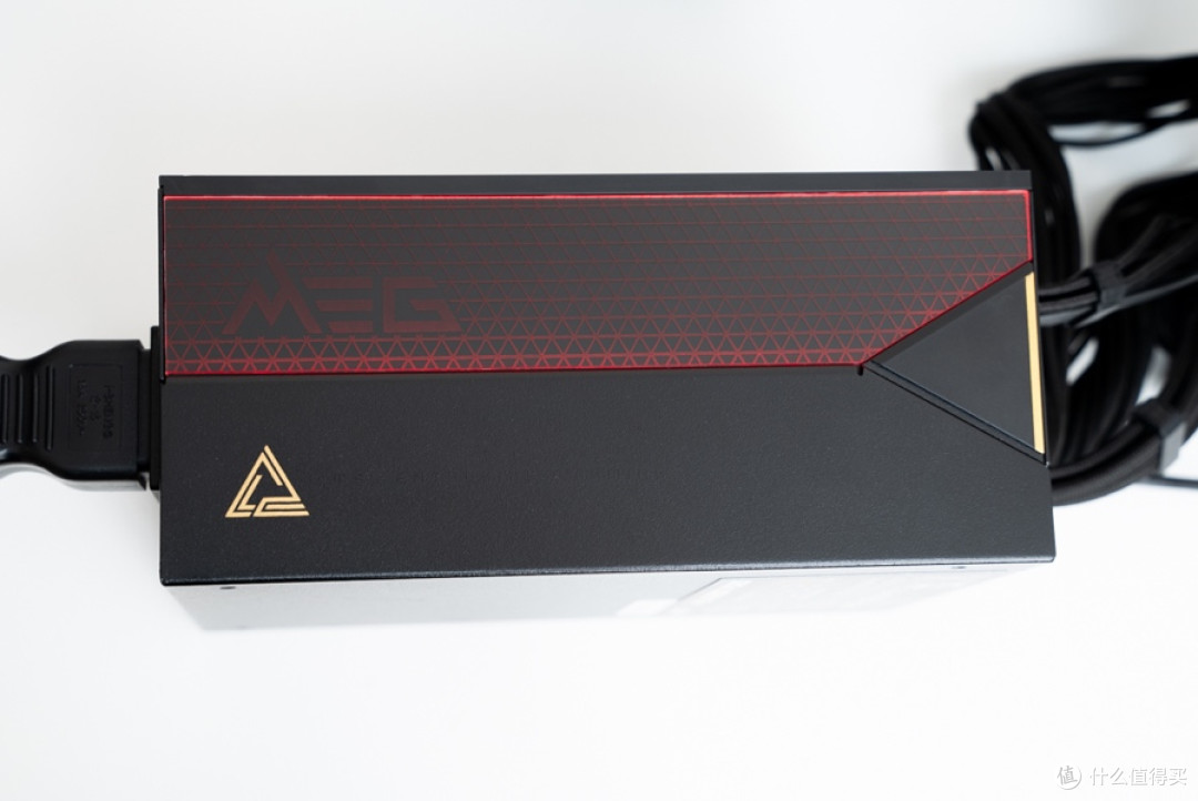 终身可质保，微星 MEG Ai1600T PCIE5 钛金全模组电源 开箱分享