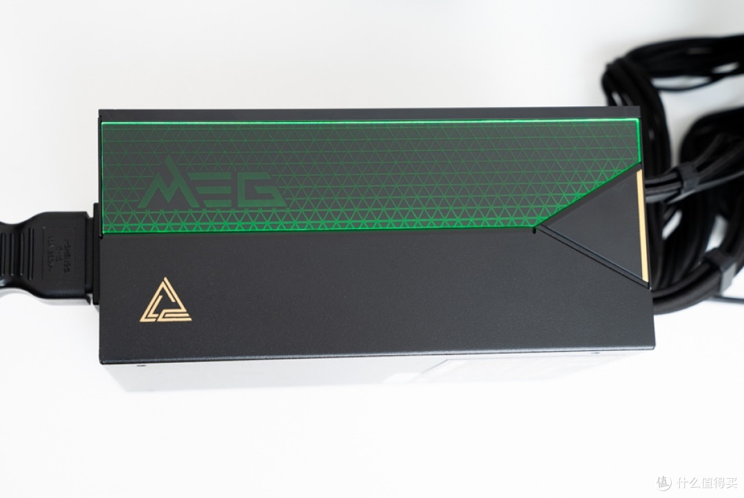 终身可质保，微星 MEG Ai1600T PCIE5 钛金全模组电源 开箱分享