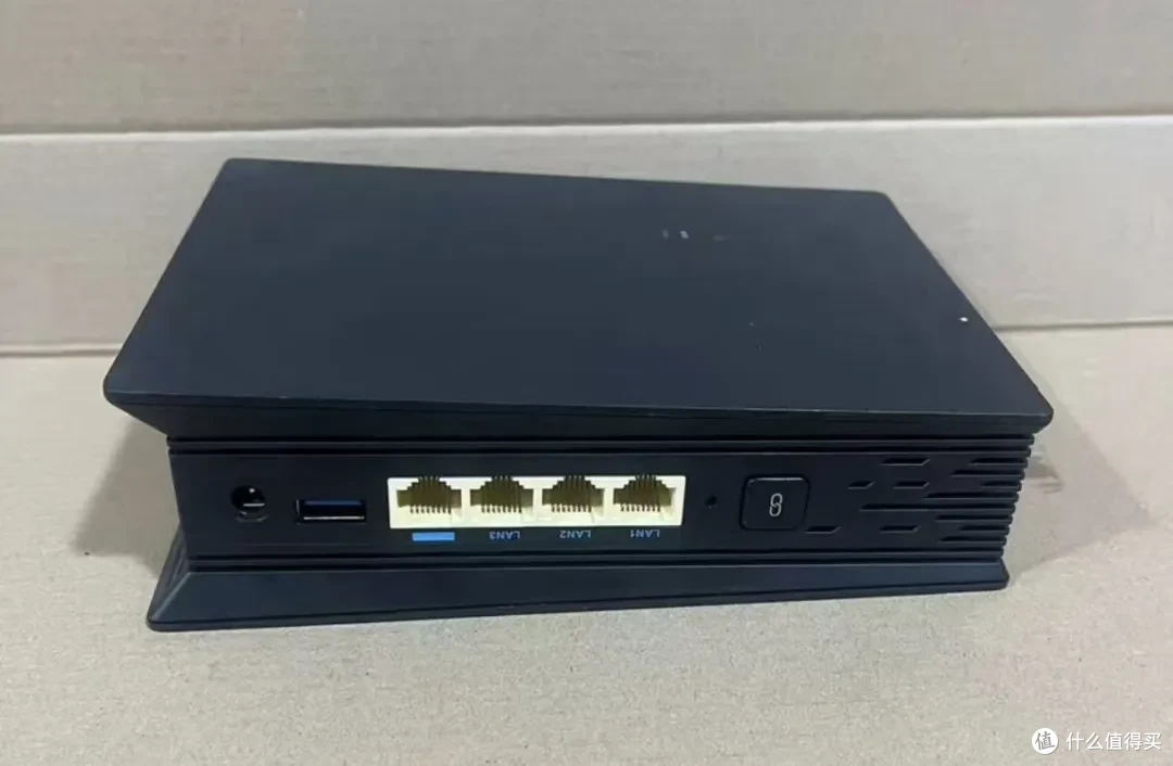 大量超猛WiFi6路由流入闲鱼!二手88元,能刷机还能扩容