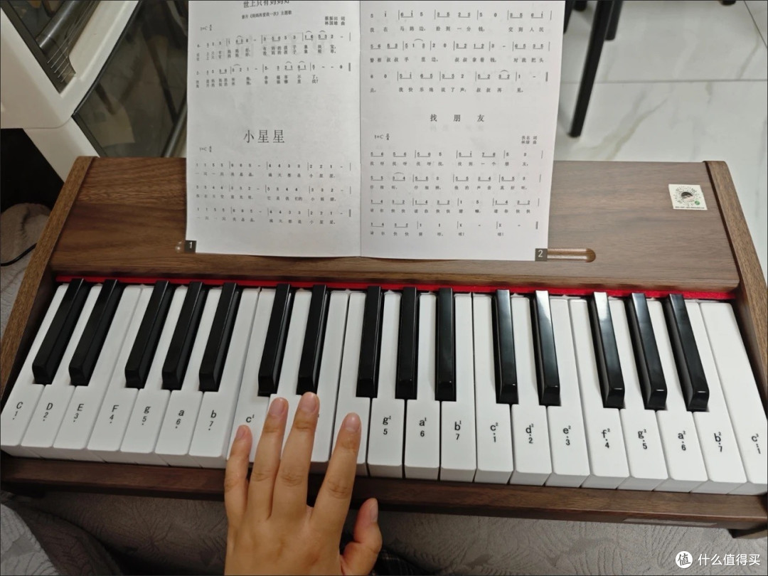 木质电子琴:适合低龄宝宝的音乐启蒙