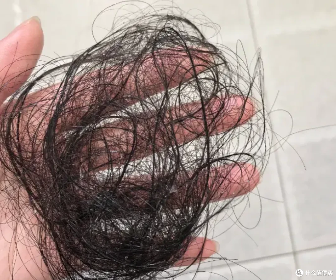直击发缝问题!育妍堂精准滋养,绒毛发越养越粗