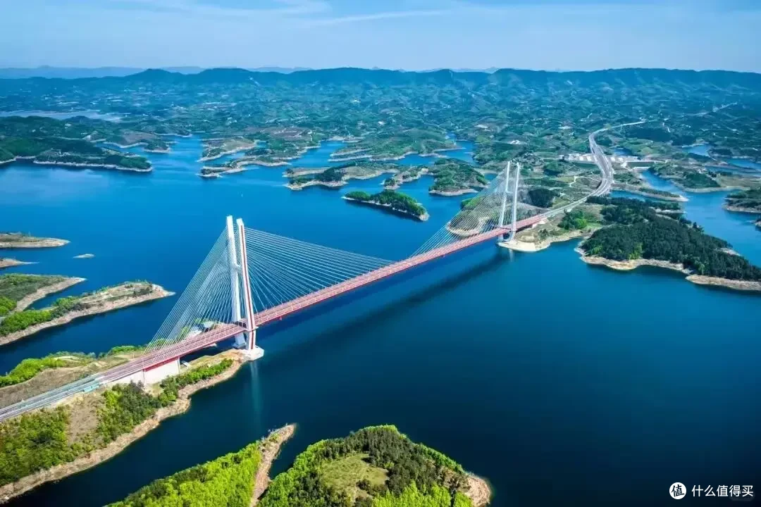 十堰漫游:武当仙山藏江湖,碧水大坝孕风华