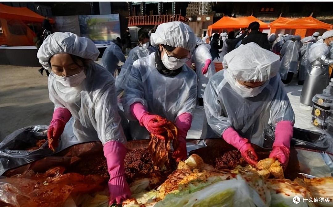 啪啪打脸!韩国人口头喊着:饿死也不吃中国白菜,却在私下偷偷买