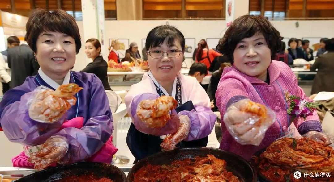 啪啪打脸!韩国人口头喊着:饿死也不吃中国白菜,却在私下偷偷买